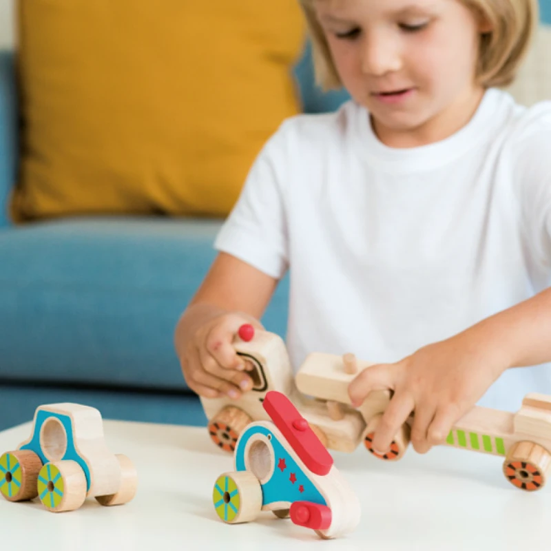 Дървен автовоз, Lucy&Leo - с количка и хеликоптер